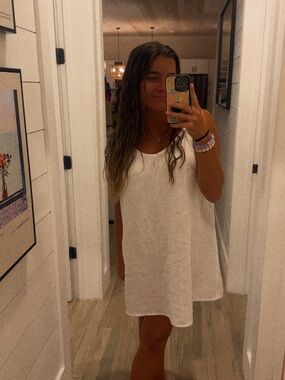 Women’s Sleeveless White Linen Shift Dress - Classic Summer Style